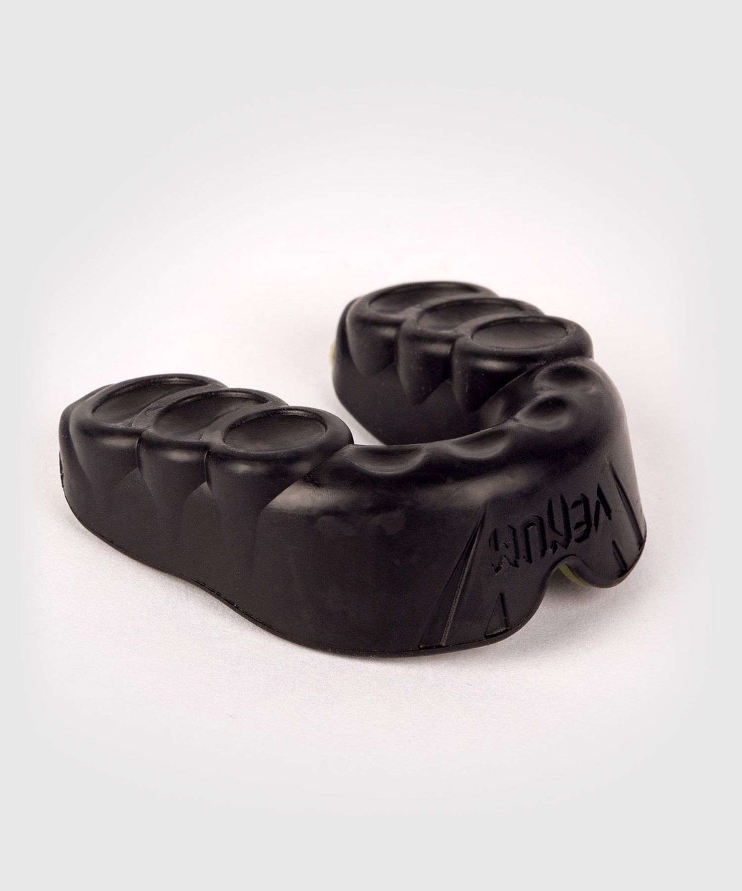 Bucal muay thai Venum challenger gel negro kakhi 2