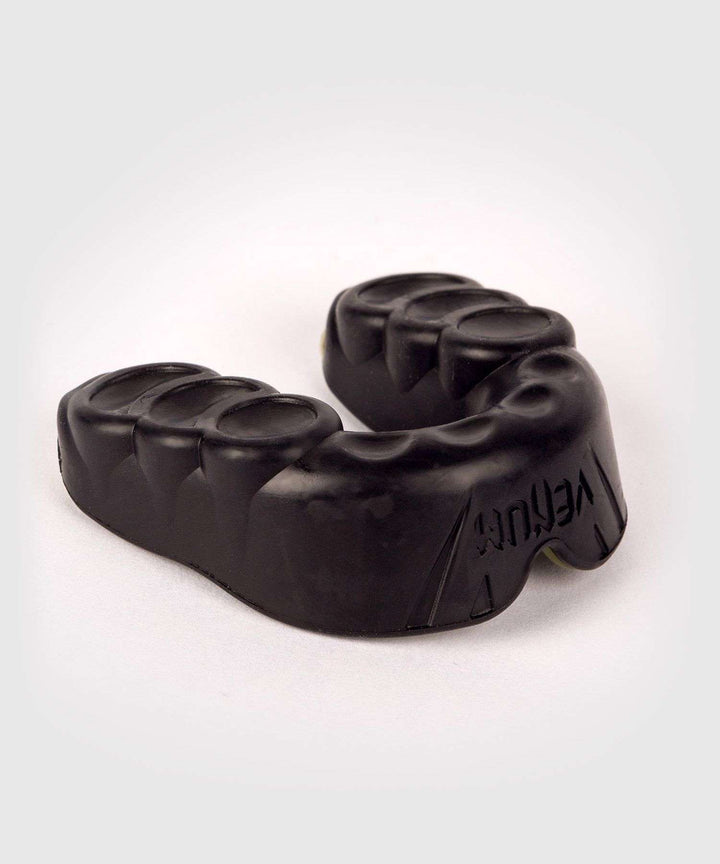 Bucal muay thai Venum challenger gel negro kakhi 2