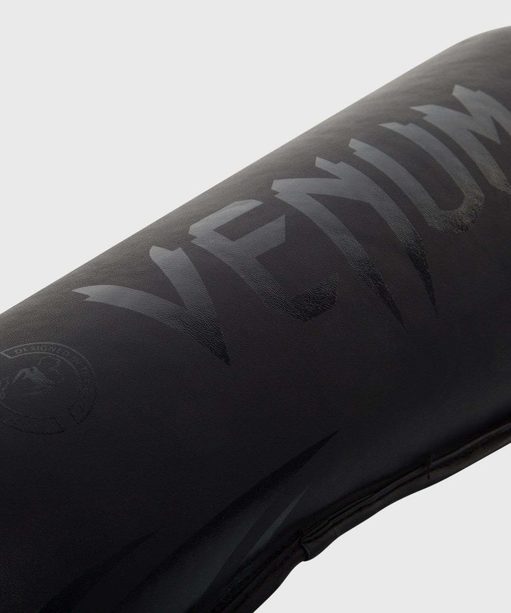 Espinilleras muay thai Venum challenger negro negro 1