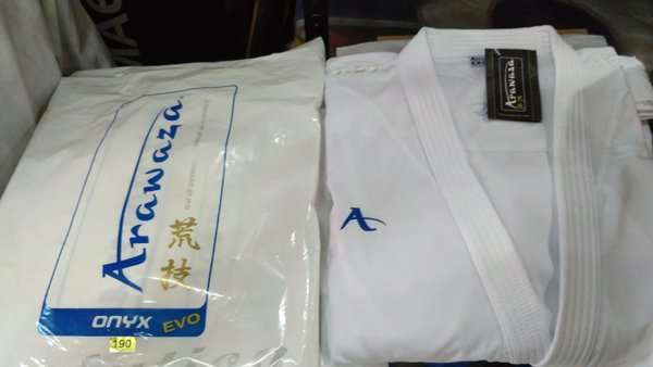 Kimono kumite Arawaza onyx evolution