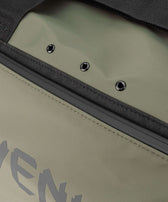 Bolsa deportiva Venum trainer lite evo khaki negra