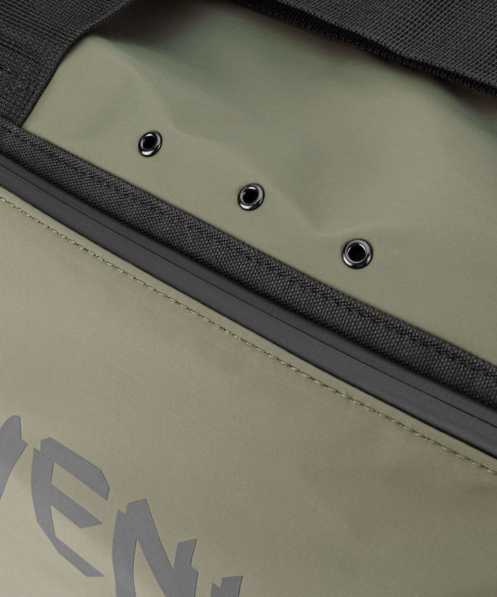Bolsa deportiva Venum trainer lite evo (khaki/negra)4