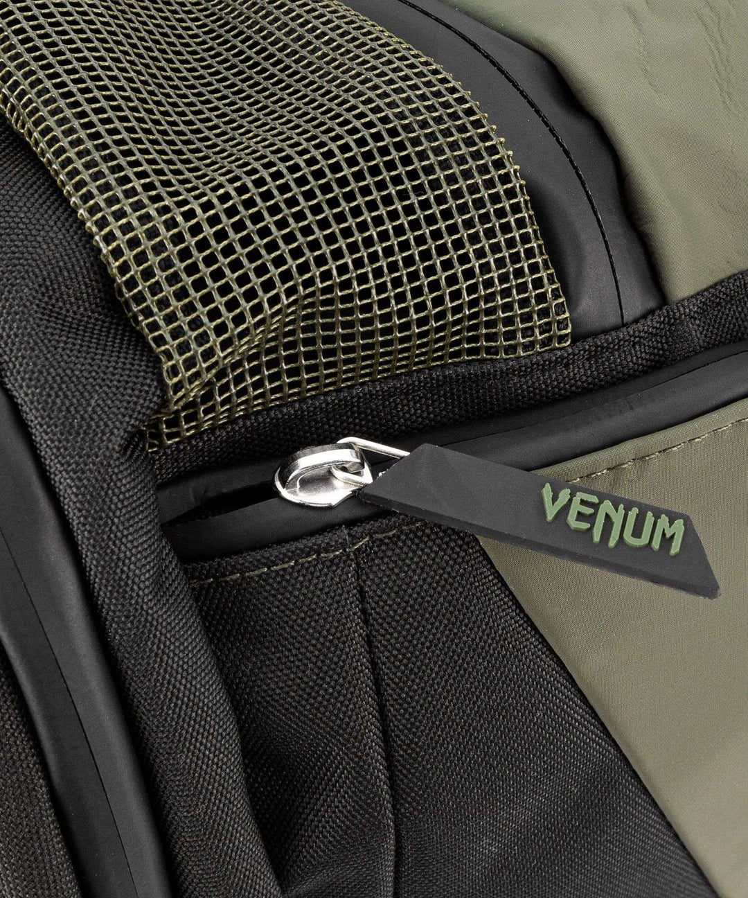 Bolsa deportiva Venum trainer lite evo (khaki/negra)5