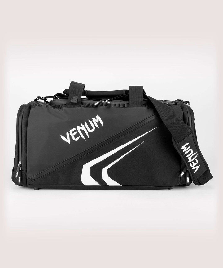 Bolsa de deporte Venum trainer lite evo (negra/blanca)2