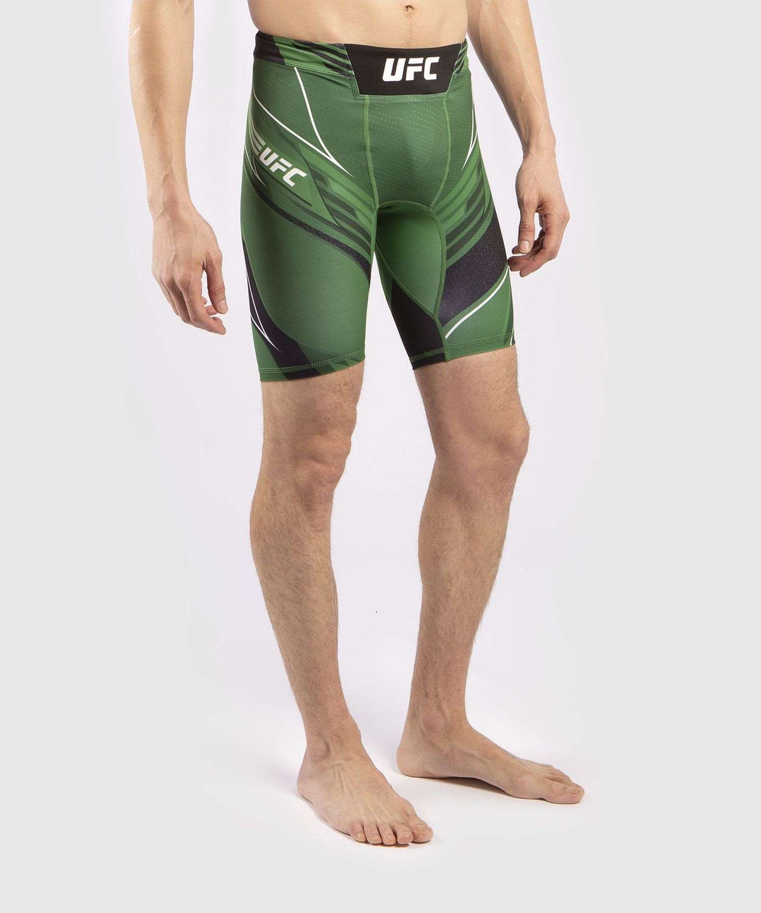 Shorts MMA Venum UFC pro line (verde)2