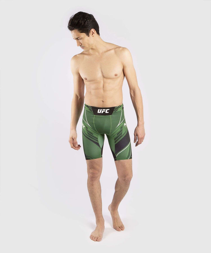 Shorts MMA Venum UFC pro line (verde)5