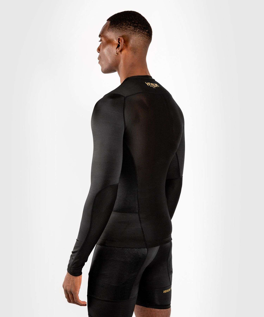 Licra mangas largas Venum g-fit (negro/oro) 3