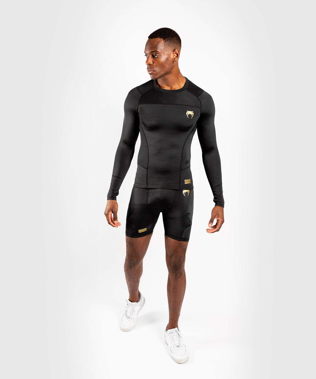 Licra mangas largas Venum g-fit (negro/oro) 8