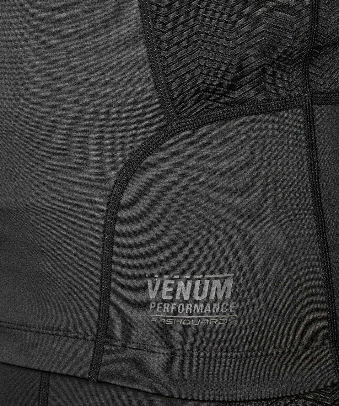 Rashguard grappling Venum g-fit (negra/negra)4