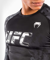 Rashguard MMA Venum UFC negra