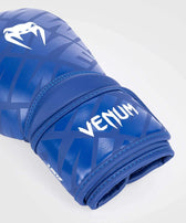 Guantes contender 1.5 Venum muay thai azul blanco