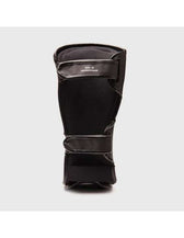 Espinilleras Muay Thai Shark Victory | Negro