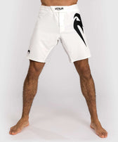 Fightshorts Venum light 5.0 blanco negro