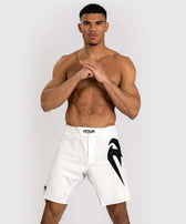 Fightshorts Venum light 5.0 blanco negro