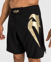 Pantalón corto de lucha Venum light 5.0 negro oro