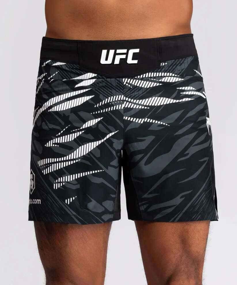 UFC fusion Venum authentic fight shorts negro blanco