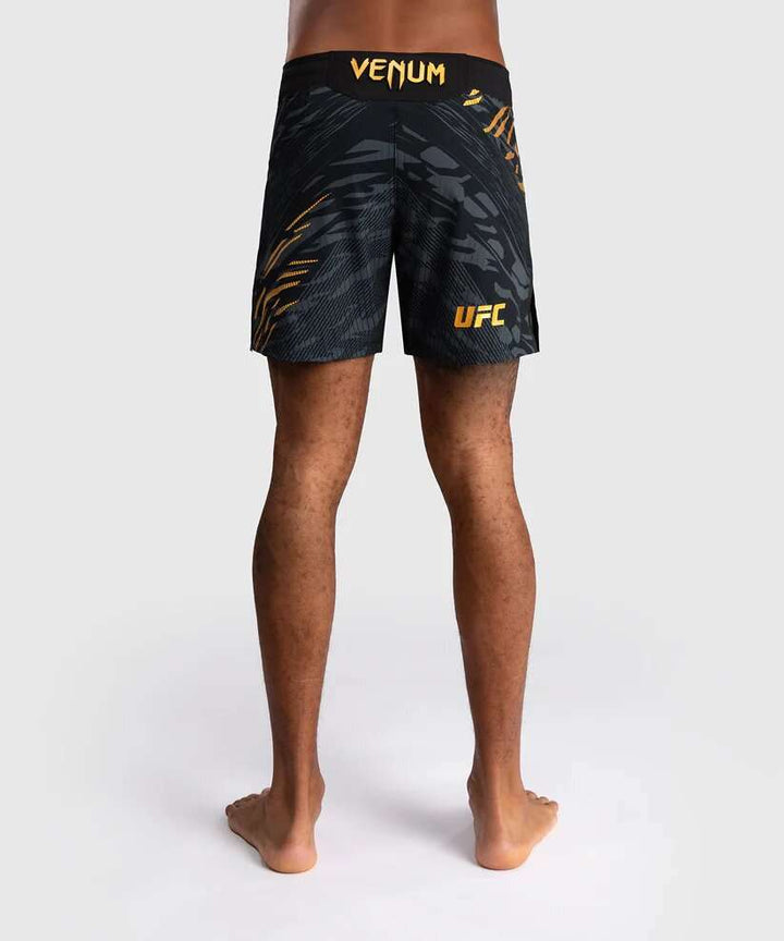 UFC fusion Venum chapions authentic shorts de lucha 2
