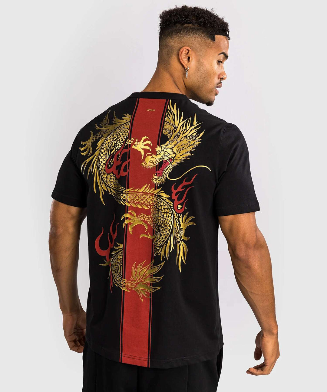 Venum x tekken 8 Marshall Law camiseta negro rojo dorado