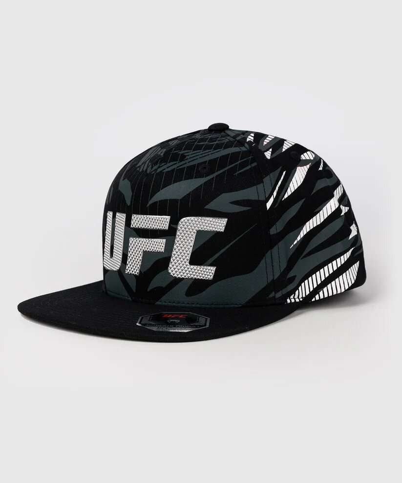 Gorra UFC fusion by Venum authentic fight night negra
