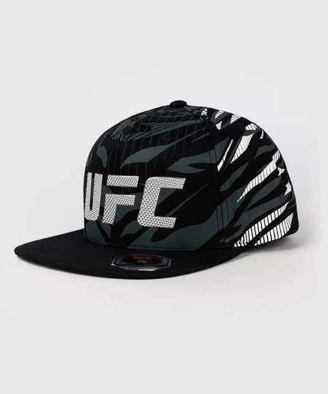 Gorra UFC fusion by Venum authentic fight night negra