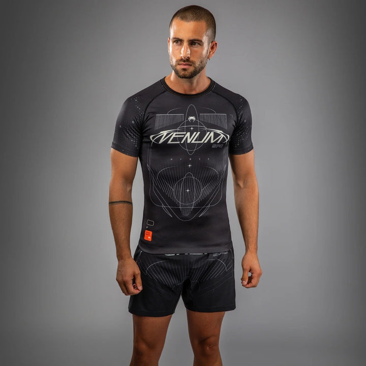Venum Rashguard Eclipse Short Sleeve negra Ivory