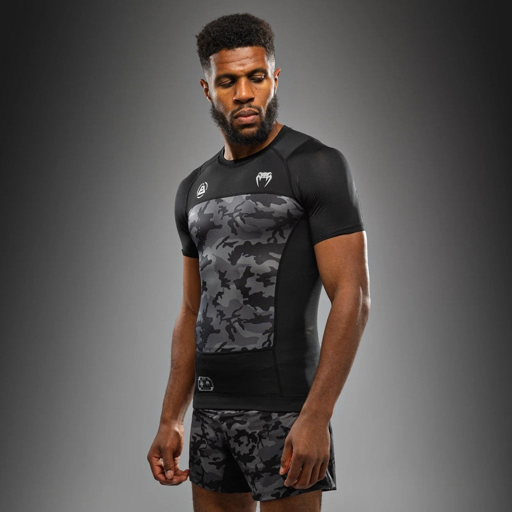 Rashguard Venum Polaris manga corta negro