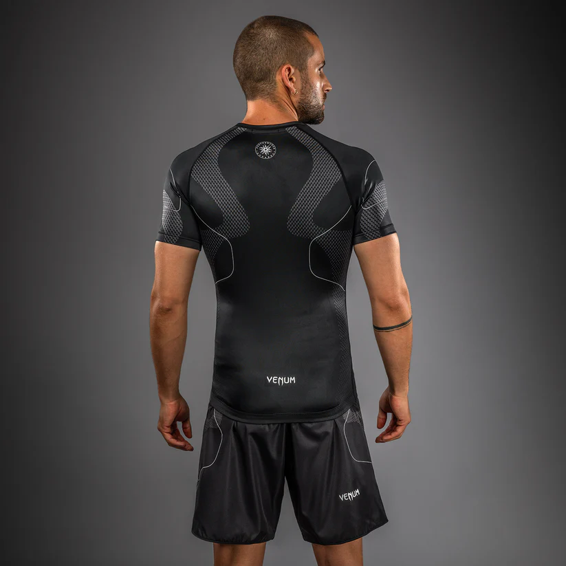 Rashguard BJJ Venum nexus negro plata 2