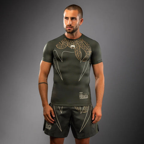 Rashguard Venum Serpenti manga corta khaki bronce