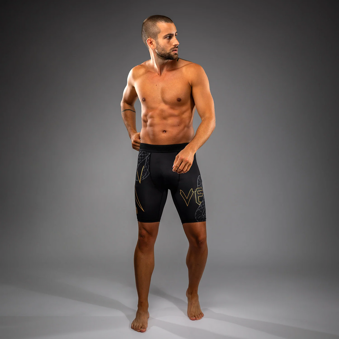 Vale tudo shorts Venum serpenti negro