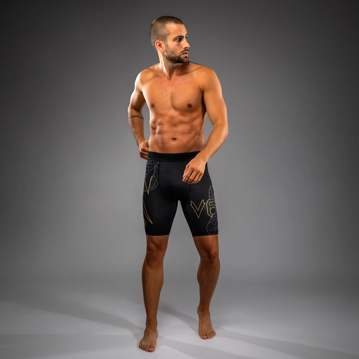 Vale tudo shorts Venum serpenti negro