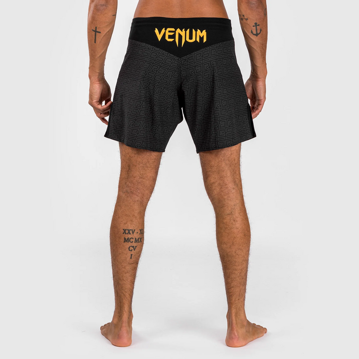 Venum x ares 2.0 fight shorts negro oro 7