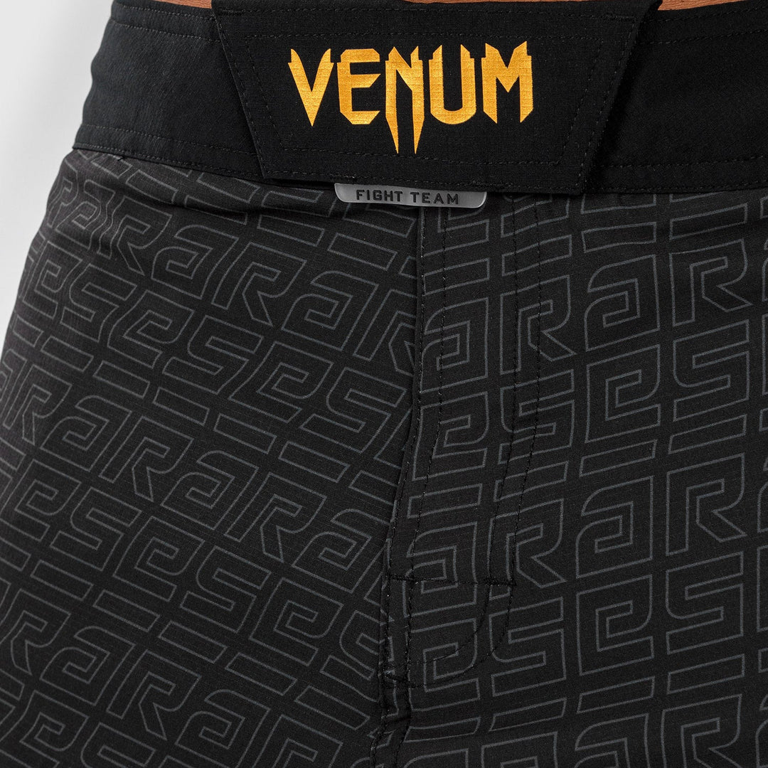 Venum x ares 2.0 fight shorts negro oro 8
