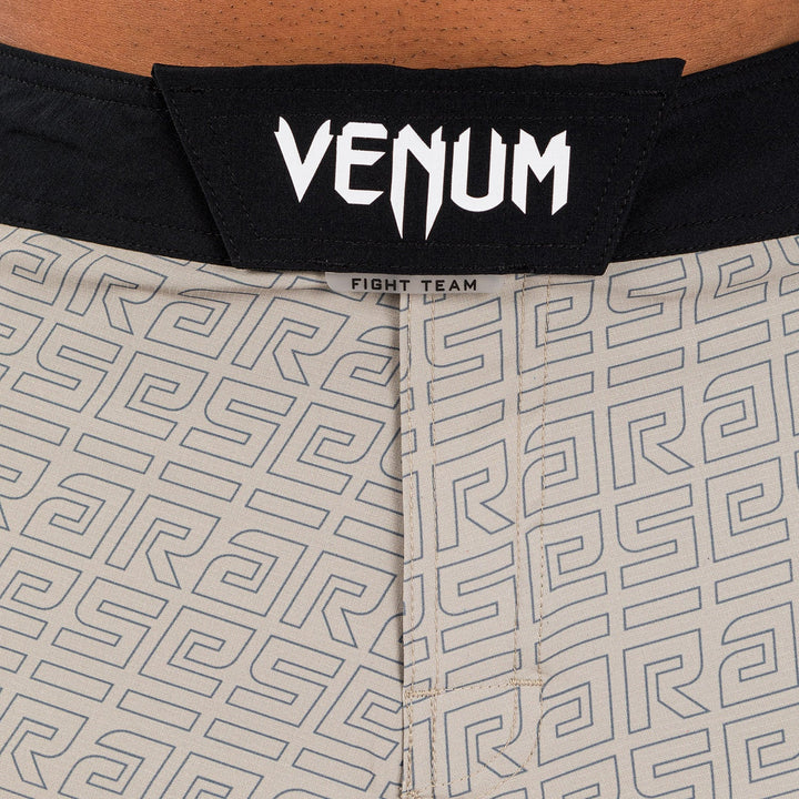 Venum ares 2.0 pantalones fightshorts arena 4