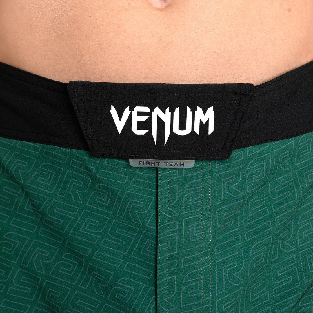 Venum x ares 2.0 pantalón corto fight shorts caqui 3
