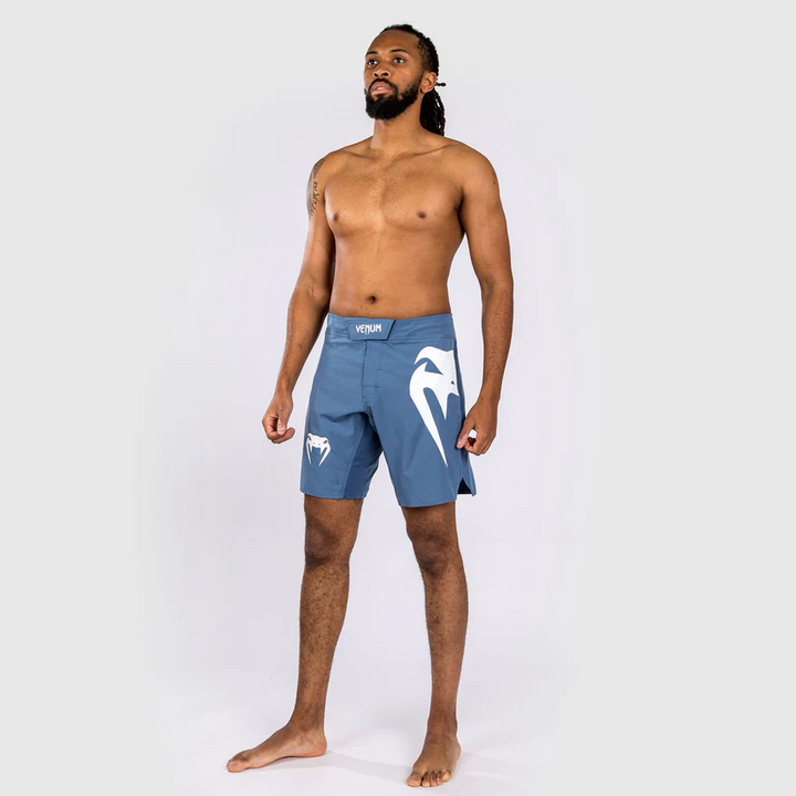 Venum liight 5.0 fightshort azul blanco