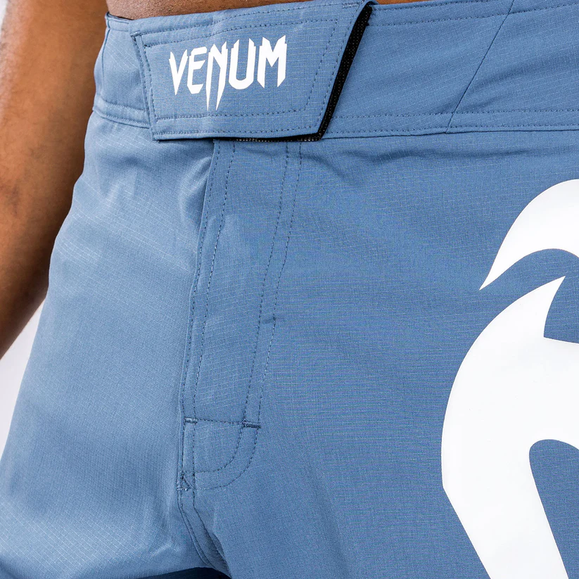 Venum liight 5.0 fightshort azul blanco 4